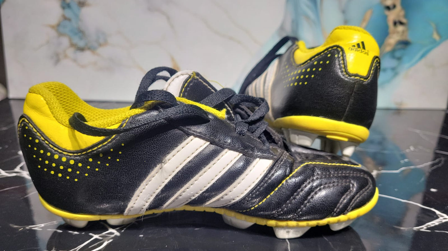 ADIDAS – Tacos Jr. 11Questra TRX FG J (Unisex Júnior)