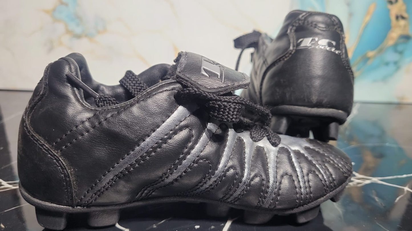 TC SOCCER – Botines de Fútbol Clásicos (Unisex Júnior)