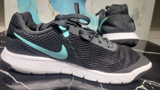 Nike Flex Experience RN 6.