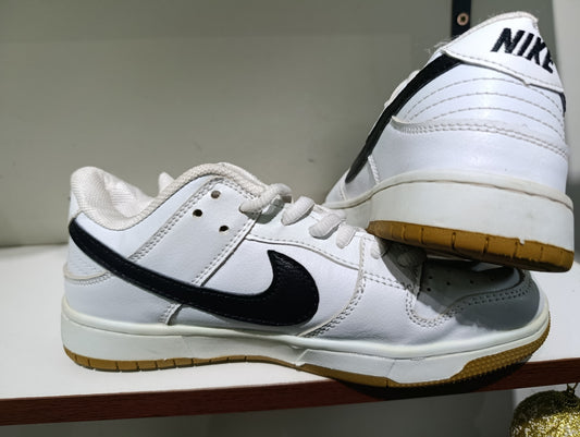 Nike SB Dunk Low White Gum