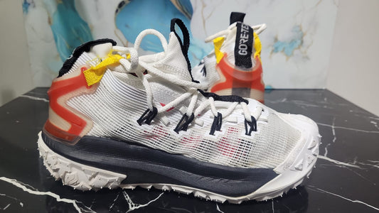 NIKE – Zapatillas ACG Mountain Fly 2 Low GORE-TEX (Summit White)