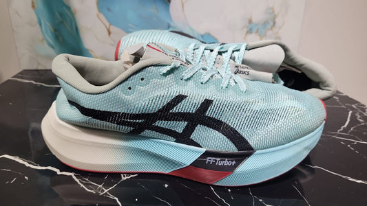 ASICS – Zapatillas Metaspeed Sky Paris – Vuela hacia tu Mejor Marca Personal (Unisex)