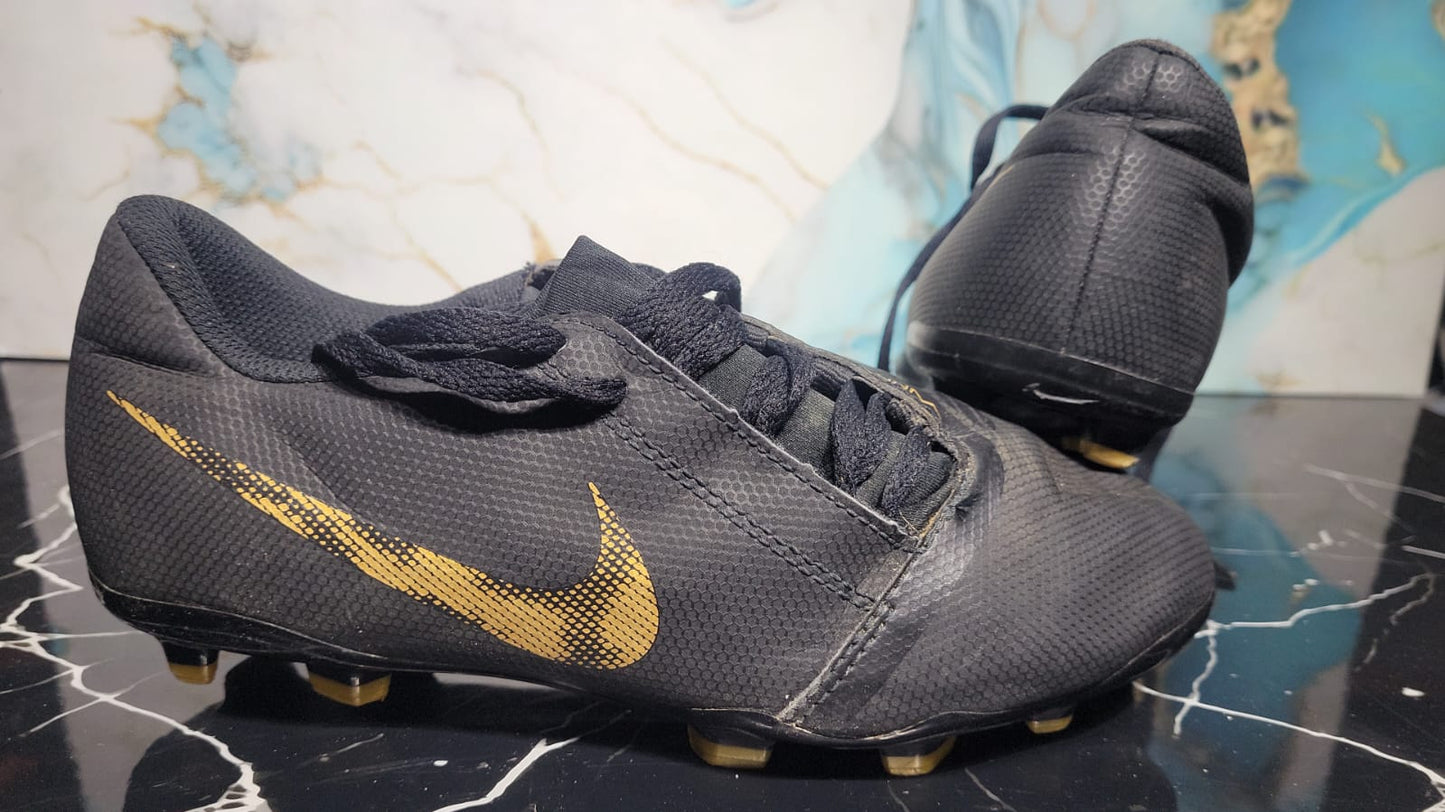 NIKE – Zapatillas Phantom Venom Club FG (Unisex Junior)
