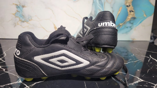 UMBRO – Botines de Fútbol Clásicos (Unisex Júnior)
